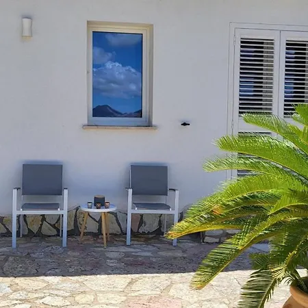 Villa Ballerina Bianca *